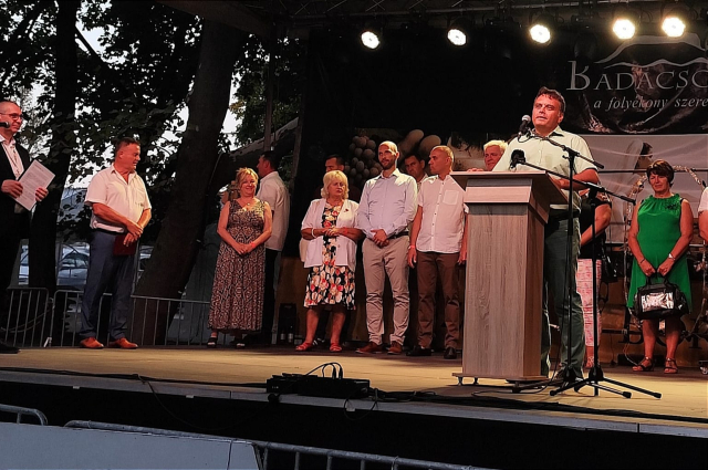 Latorcai Csaba: a kormány támogatja a bortermelőket és a Balaton-régiót