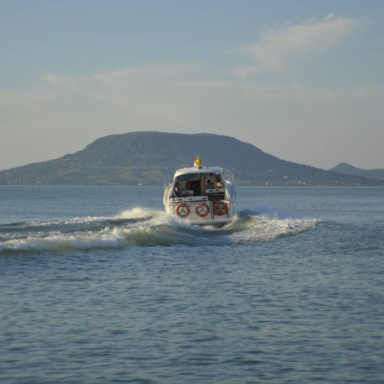 Balaton Unlimited – vízitaxi