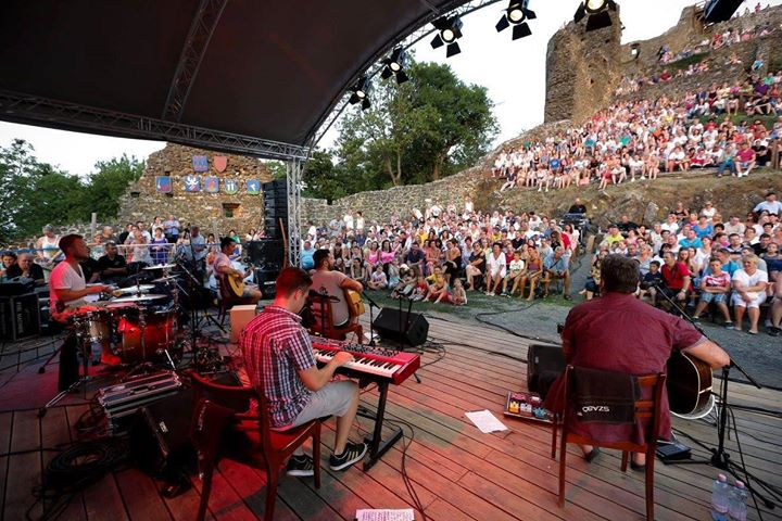 Zenés esték a Balaton várában