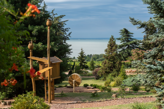 Folly Arborétum és Borászat