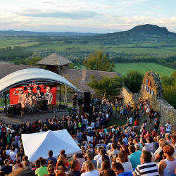 Hooligans koncert a Szigligeti Várban