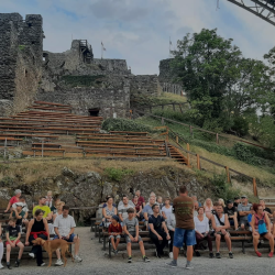 Turizmus Világnapja / Holdfénytúra a Balaton várában Szigligeten