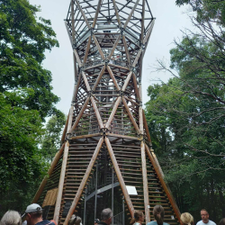 A badacsonyi Kisfaludy-kilátó - Badacsonyi Turisztikai és Borút Egyesület