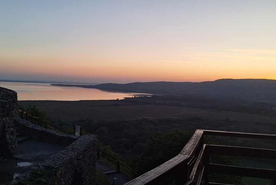 Holdfénytúra a Szigligeti Várban - Badacsonyi Turisztikai és Borút Egyesület