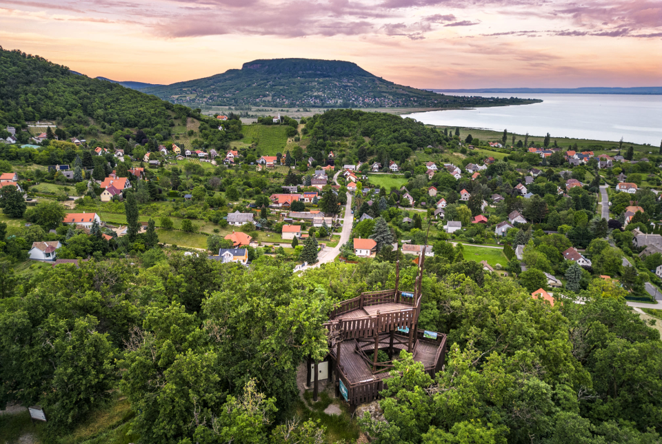 Túra a szigligeti Óvárhoz és az Avasi romhoz