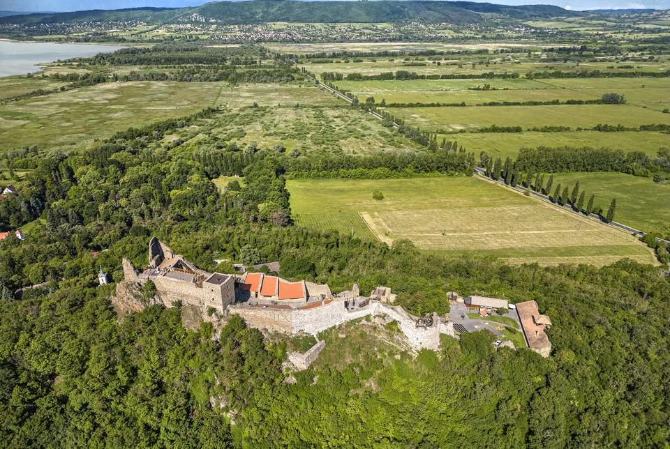 Vezetett séta a Szigligeti Várban