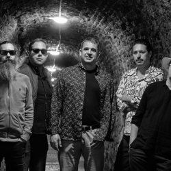 Vasicsek-Kőmíves-Tomor blues-est